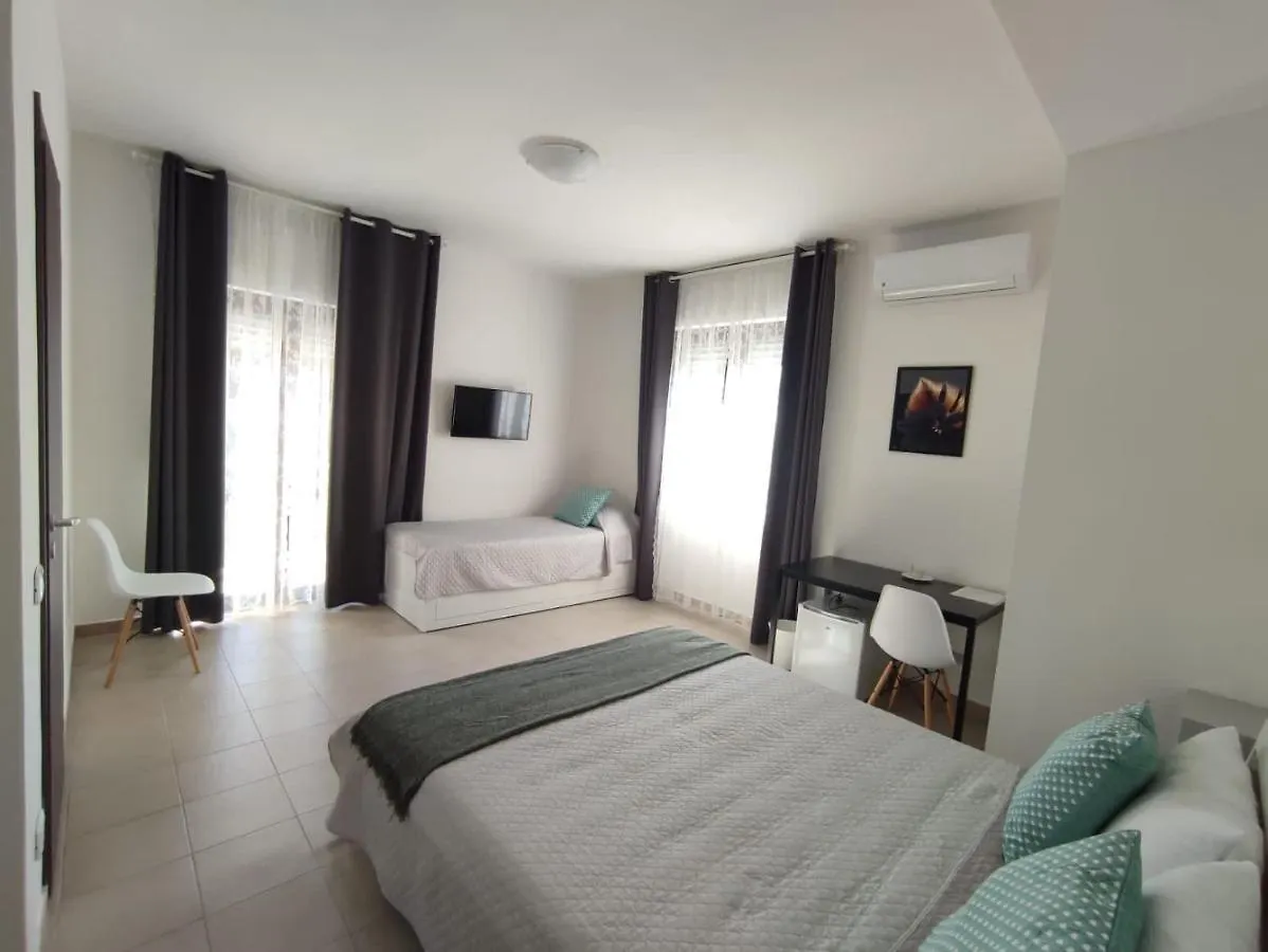 Cristian Rooms Avola
