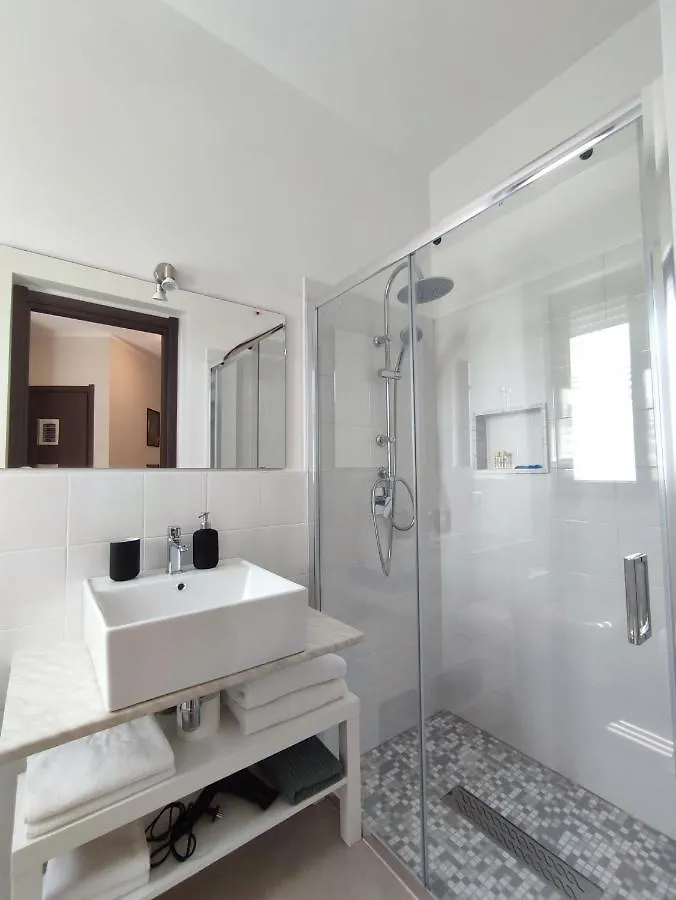 Cristian Rooms Avola